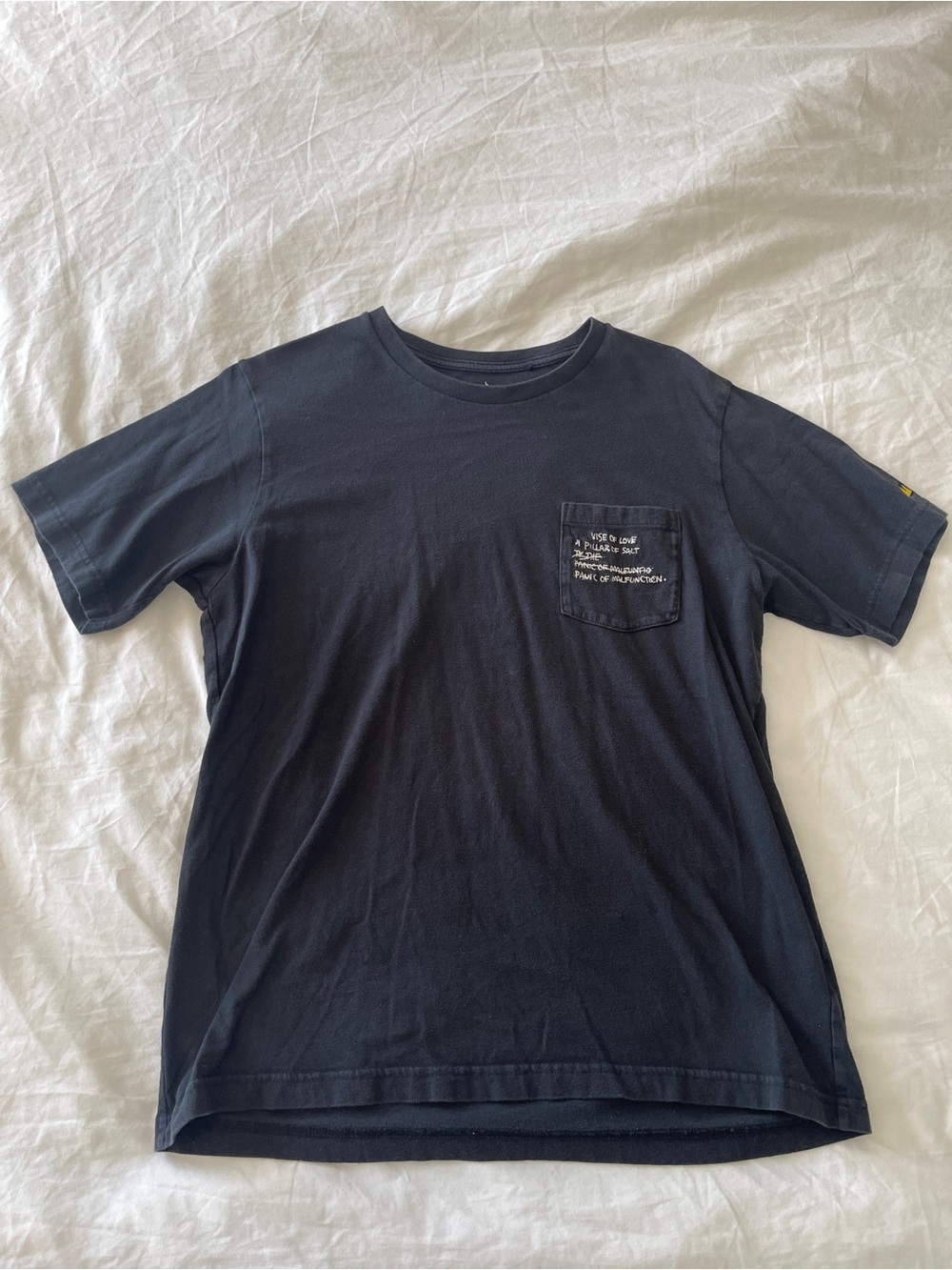 Uniqlo men’s t shirt unisex